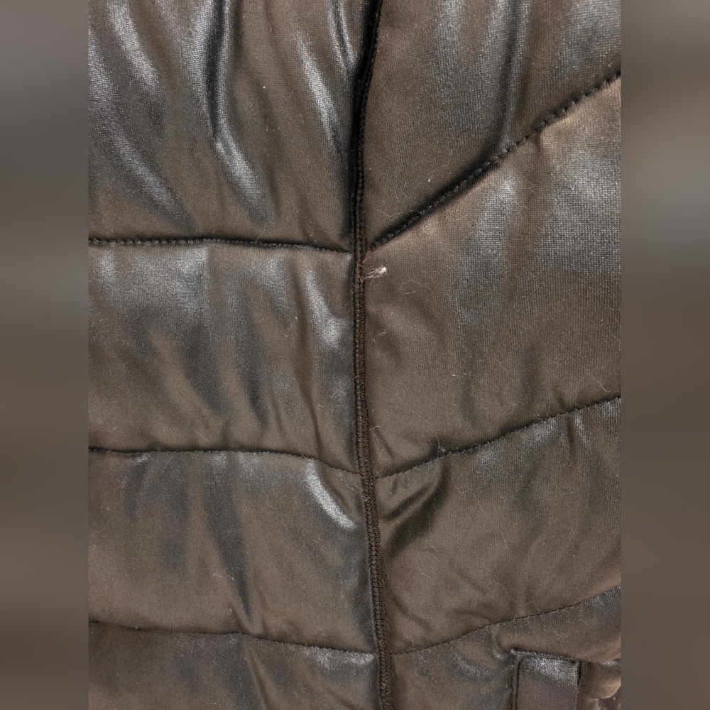 LIKE NEW FILA Sport Women's Quilted Puffer Vest in Black ~ Size Large - Picture 10 of 10